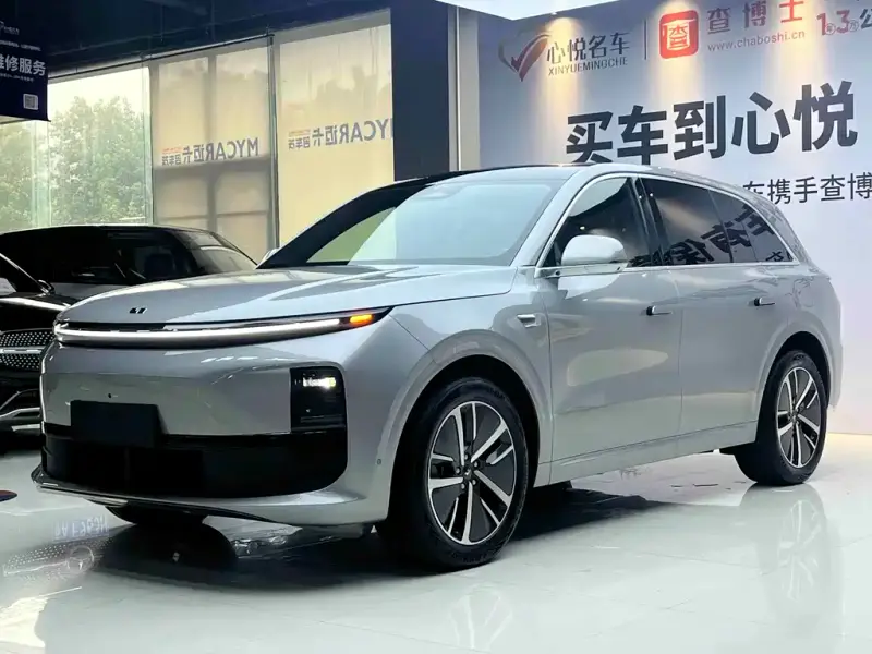 Li Auto L6