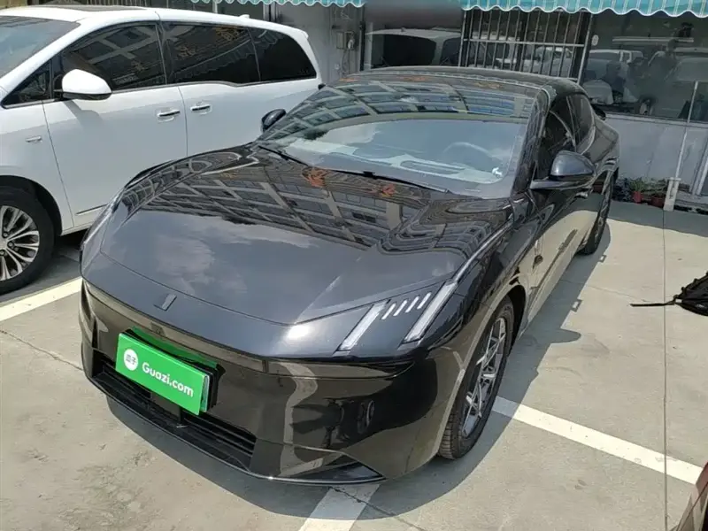 Lynk & Co Z10