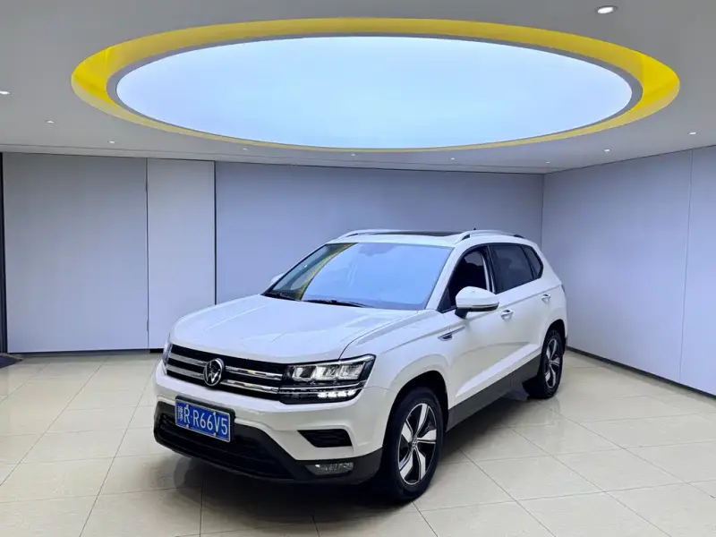 Volkswagen Tharu