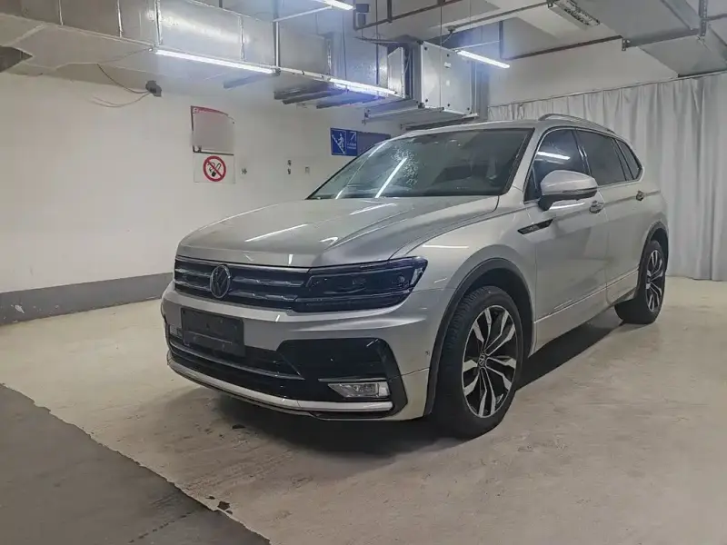 Volkswagen Tiguan L