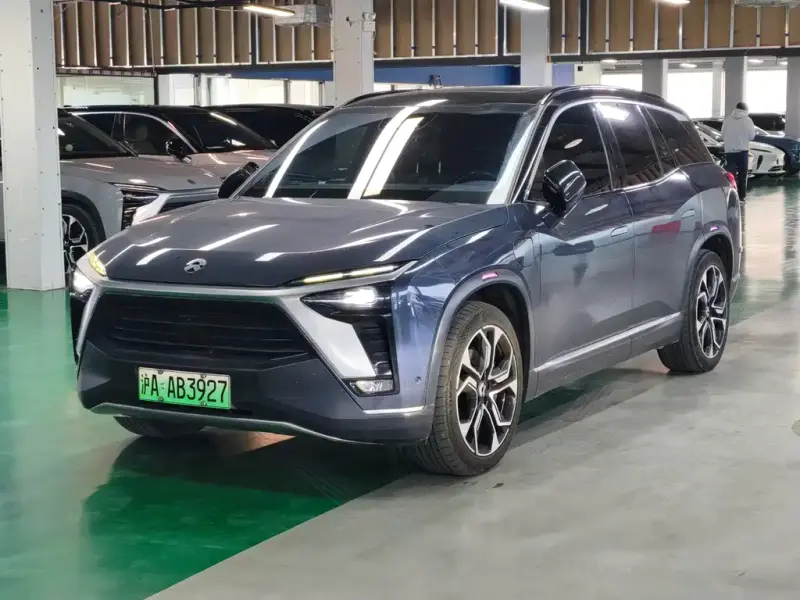 NIO ES8