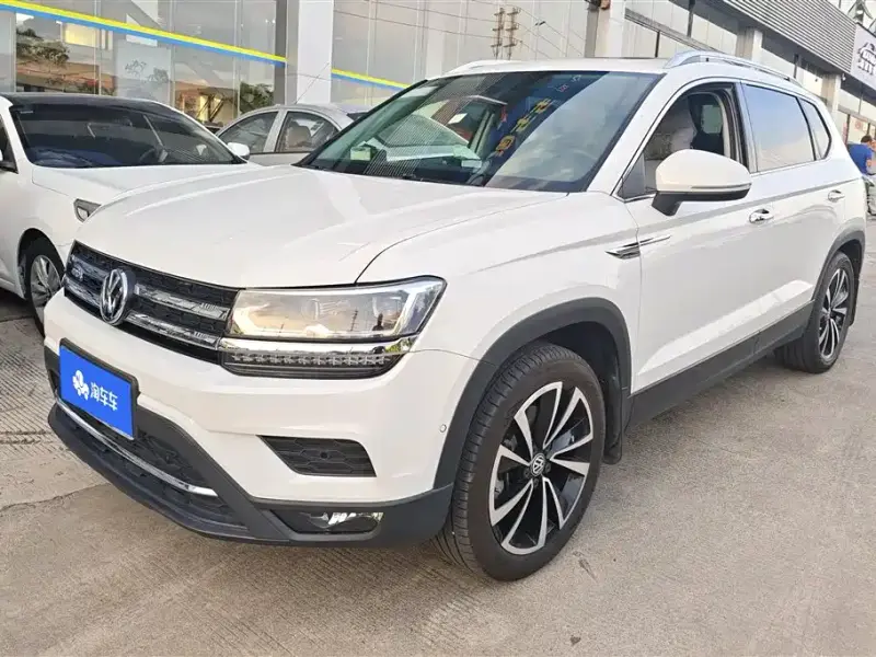 Volkswagen Tharu