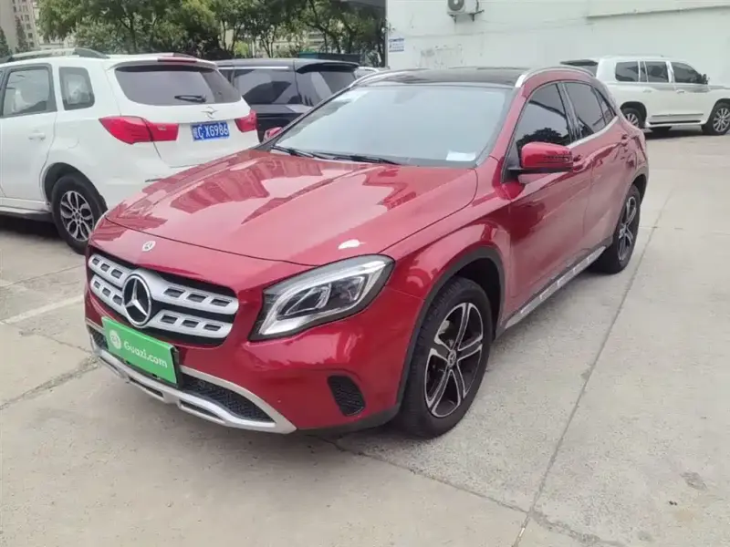 Mercedes-Benz GLA