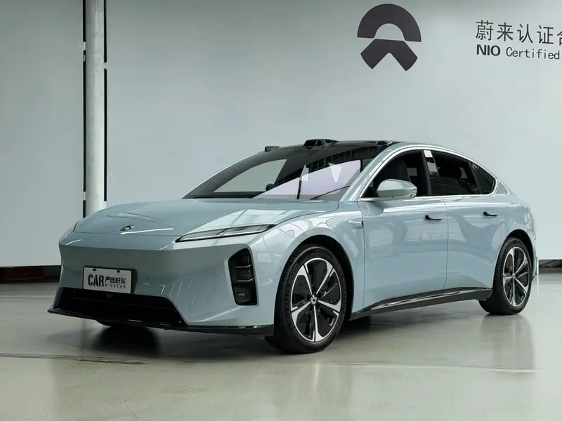 NIO ET5