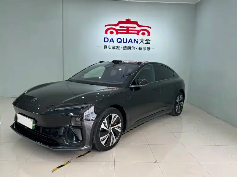 NIO ET5