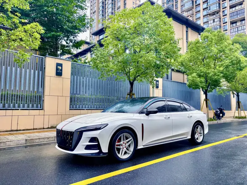 Hongqi H6