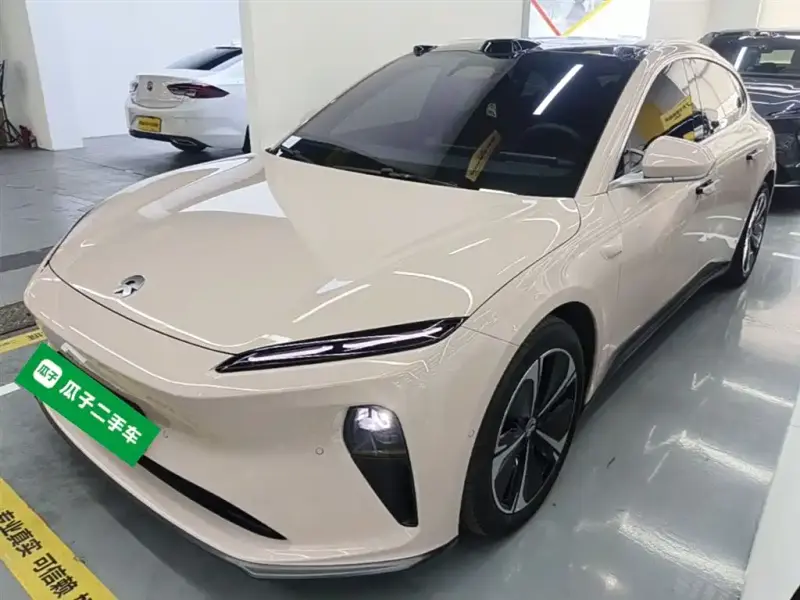 NIO ET5T