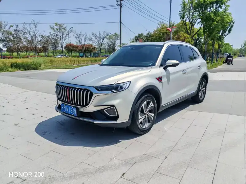 Hongqi HS5