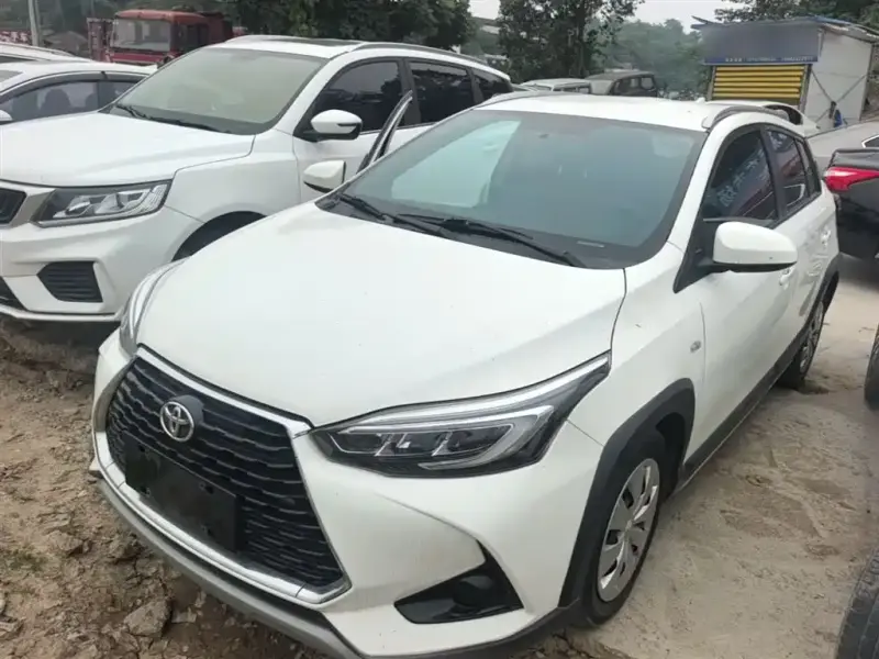 Toyota Yaris L