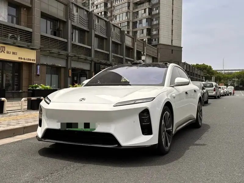 NIO ET5