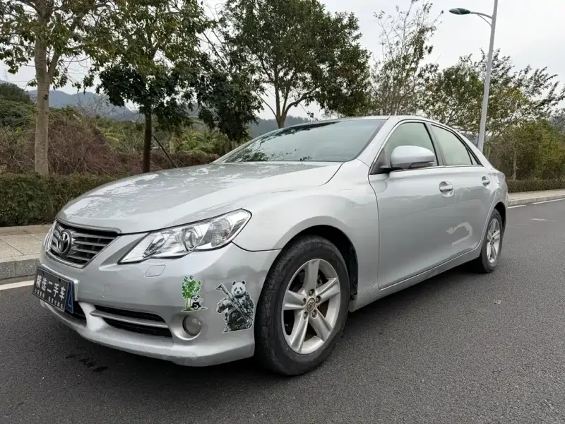 Toyota Reiz