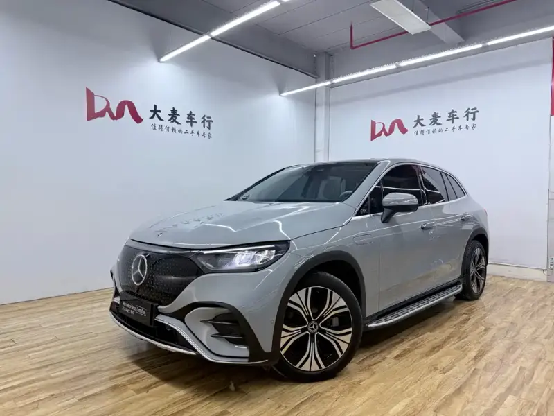 Mercedes-Benz EQE SUV