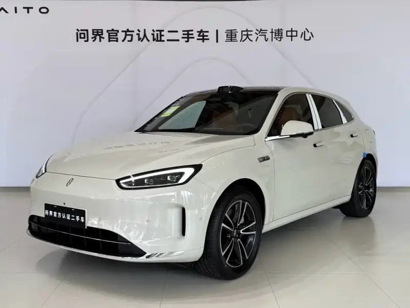 AITO M5