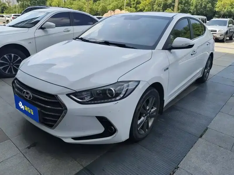 Hyundai Elantra