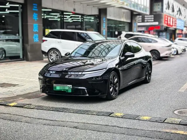 XPeng P7