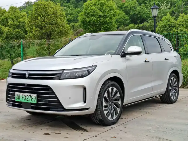AITO M7