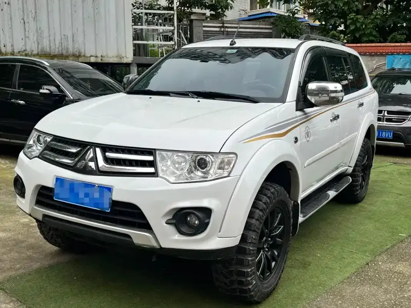Mitsubishi Pajero Sport