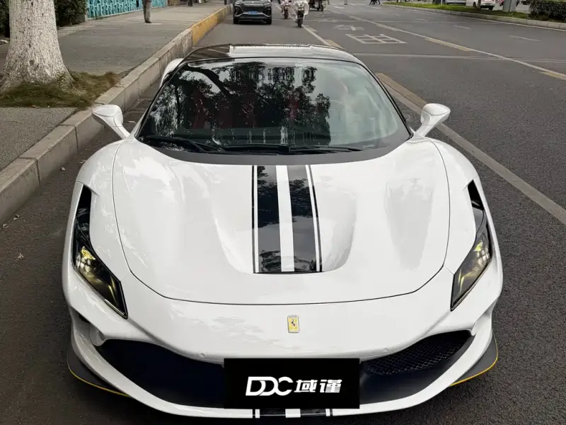 Ferrari F8