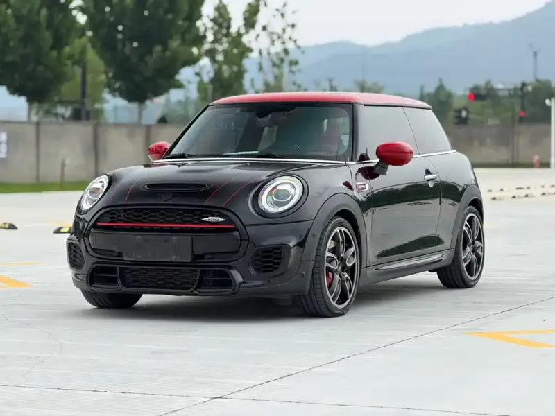 MINI JCW