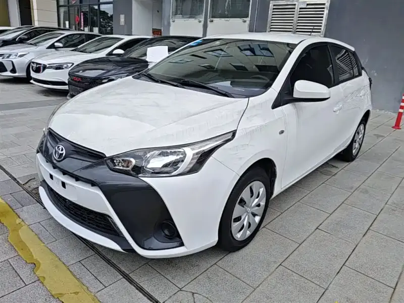 Toyota Yaris L