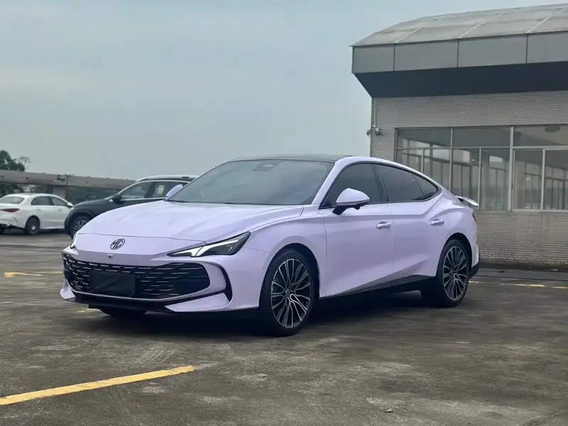 MG MG7
