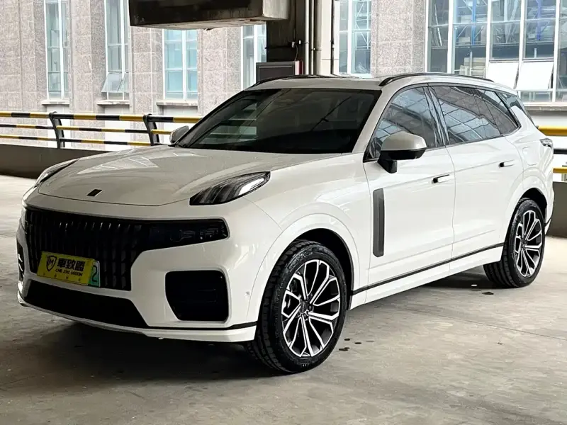 Lynk & Co 09 EM-P