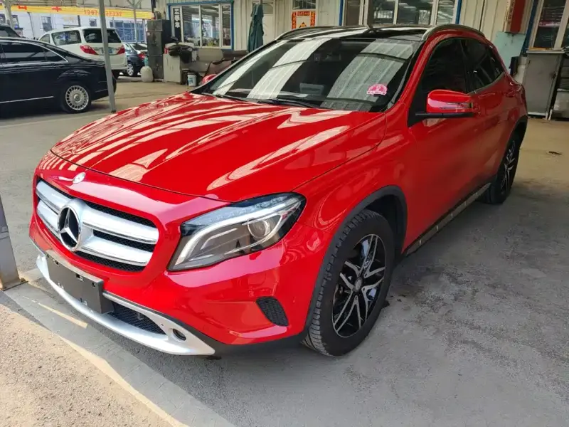 Mercedes-Benz GLA
