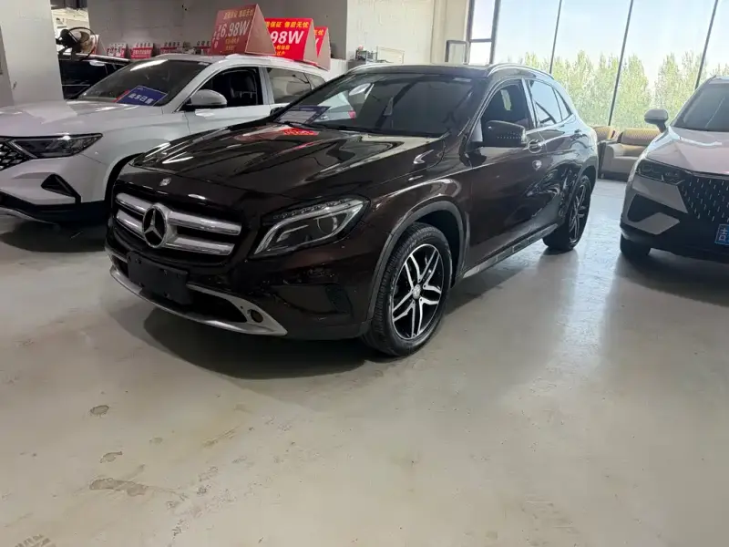 Mercedes-Benz GLA