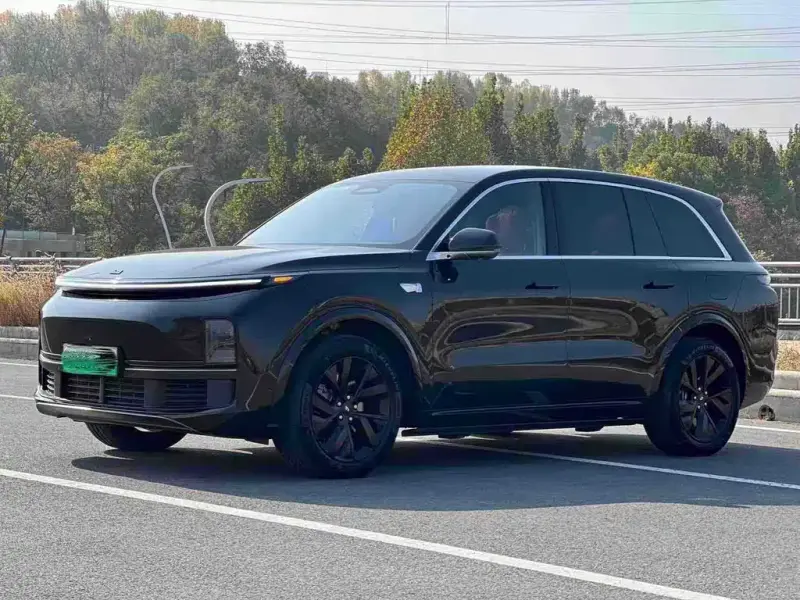 Li Auto L8