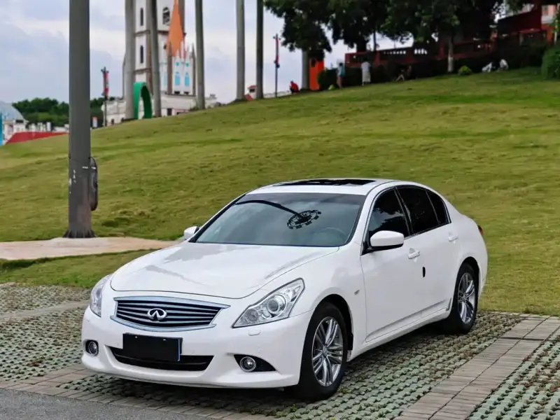 Infiniti G