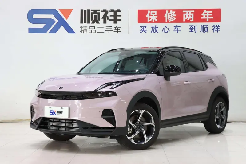 Lynk & Co 06