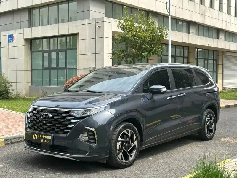 Hyundai Custo