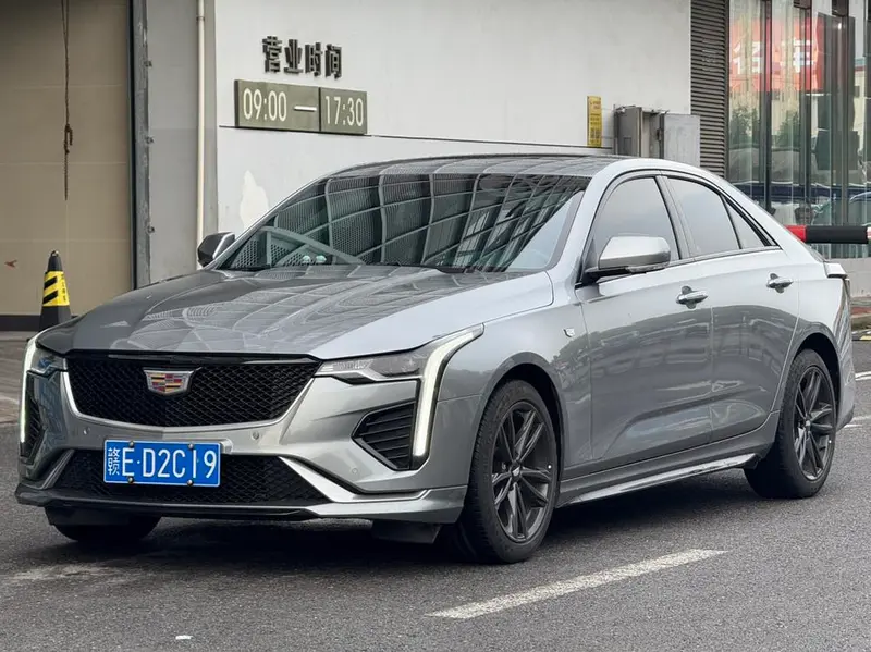 Cadillac CT4