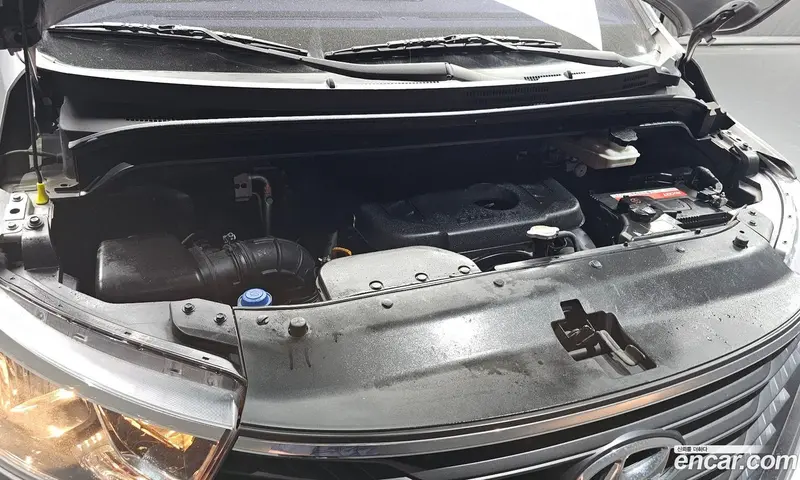 Hyundai H-1