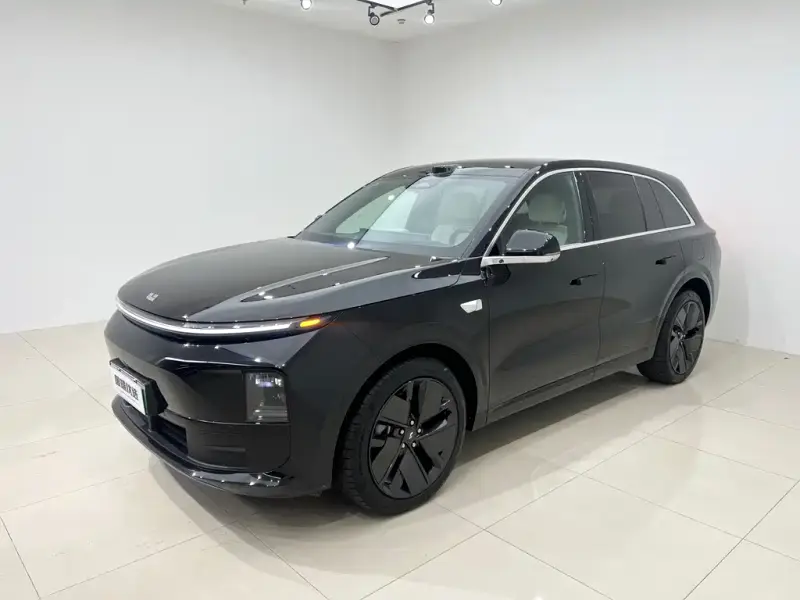 Li Auto L6