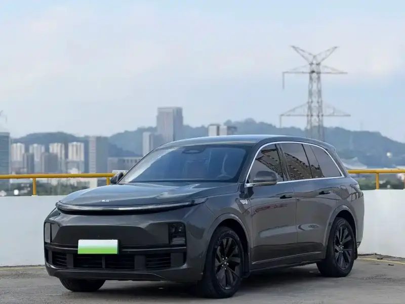 Li Auto L8