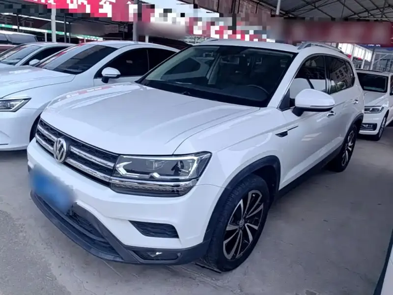 Volkswagen Tharu