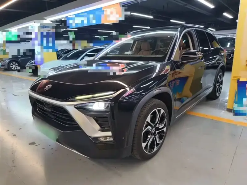 NIO ES8