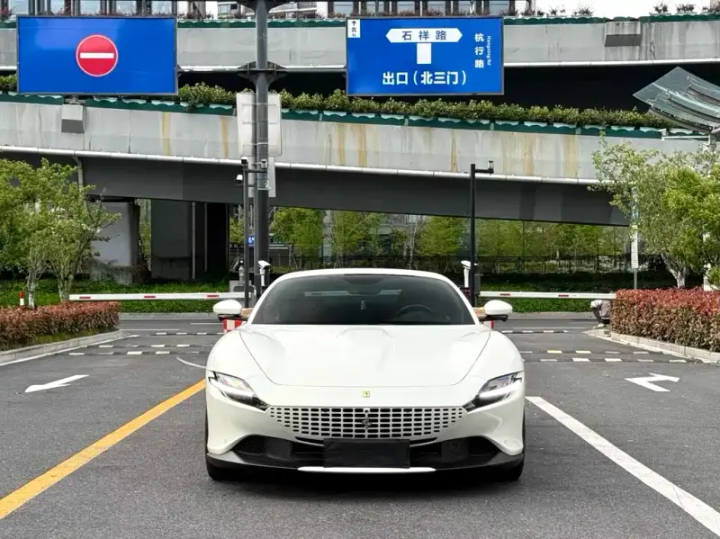 Ferrari Roma