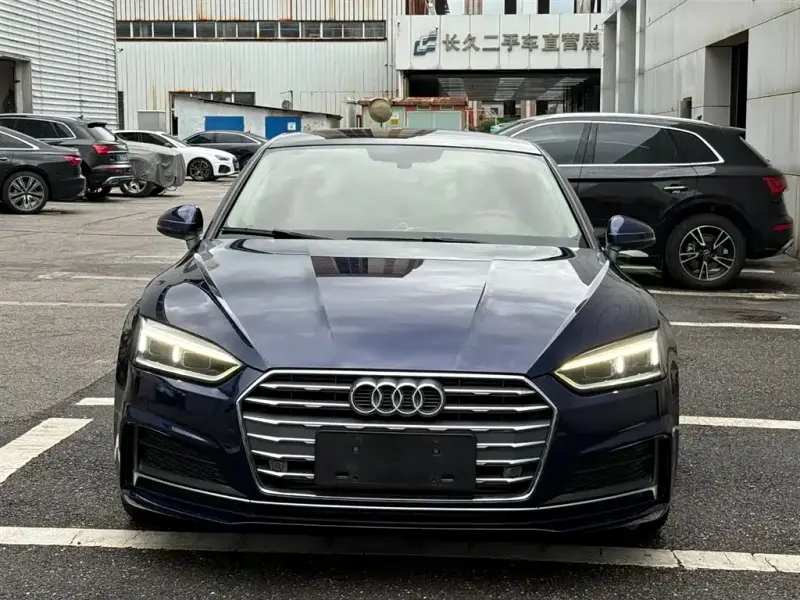 Audi A5 (Import)
