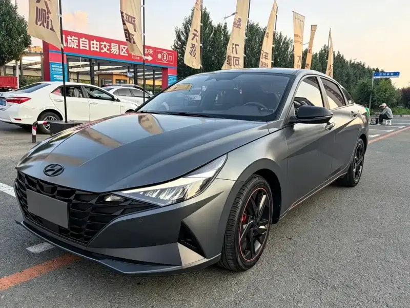Hyundai Elantra