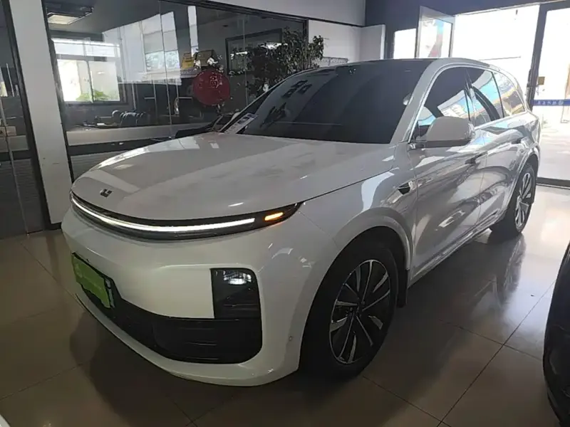 Li Auto L6