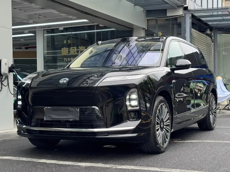 NIO ES8