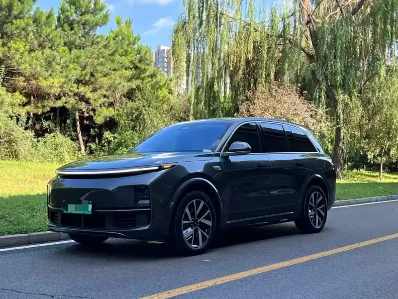 Li Auto L8