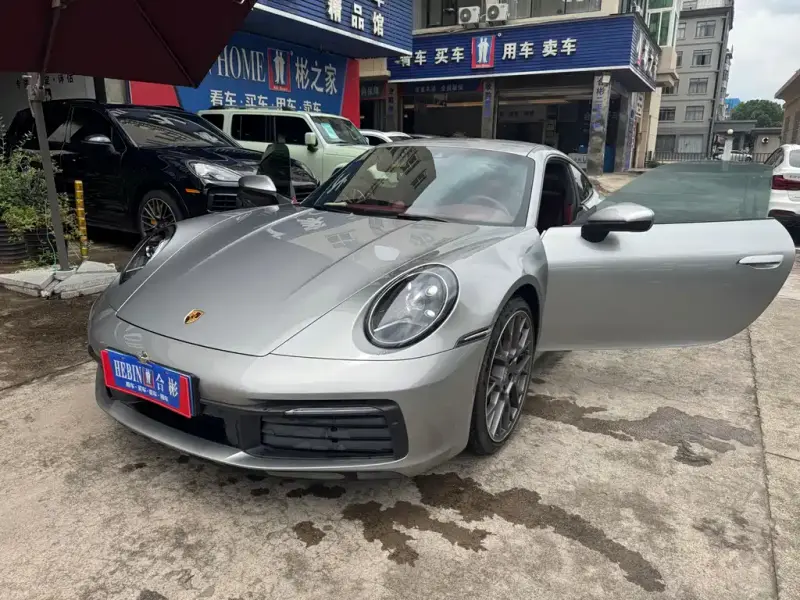 Porsche 911