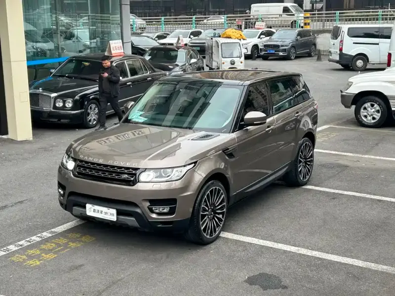 Land Rover Sport