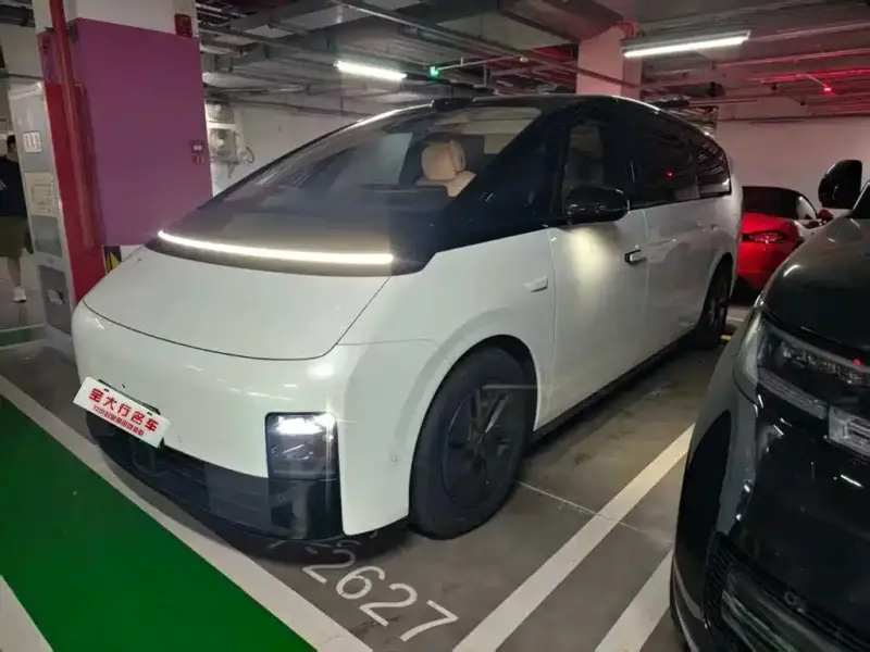 Li Auto MEGA