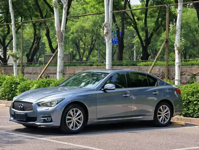 Infiniti Q50L