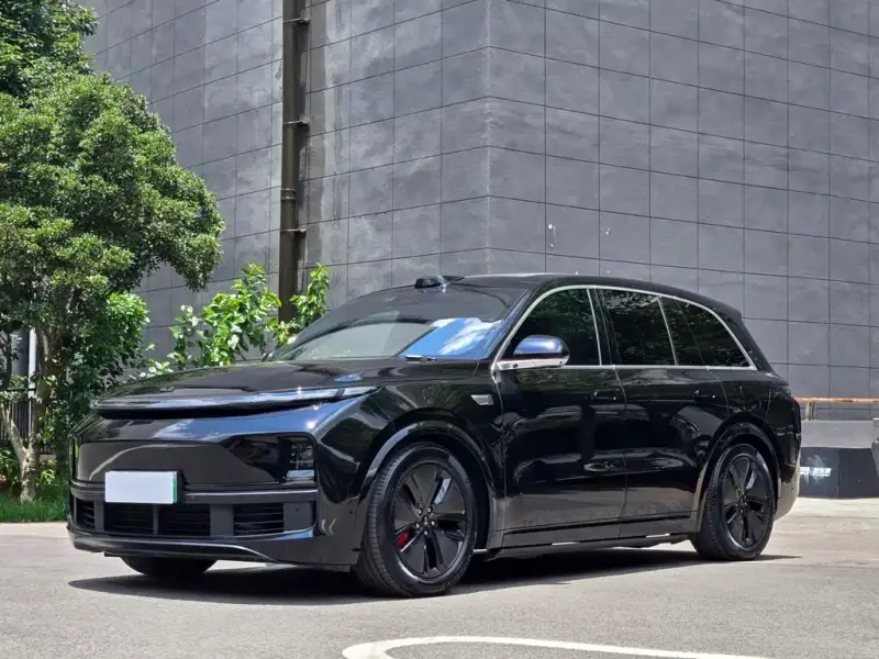 Li Auto L8
