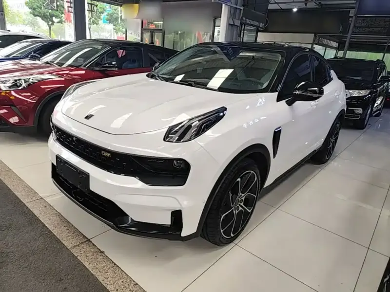 Lynk & Co 05